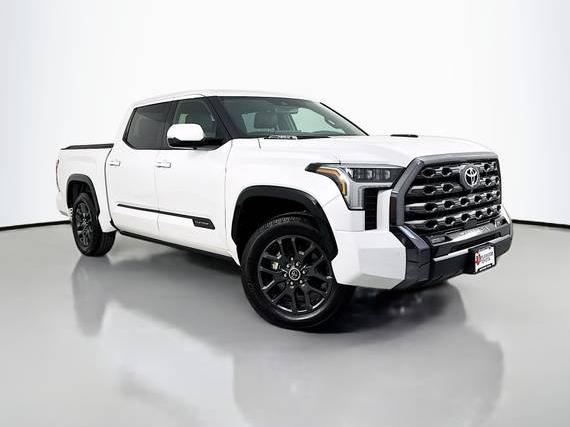 TOYOTA TUNDRA 2023 5TFNC5DB3PX016135 image