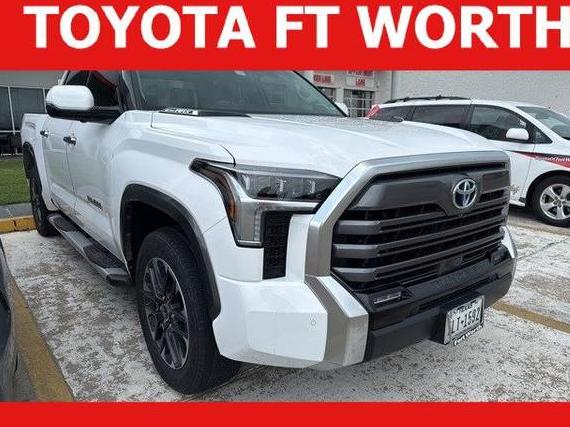 TOYOTA TUNDRA 2023 5TFJC5DBXPX038065 image
