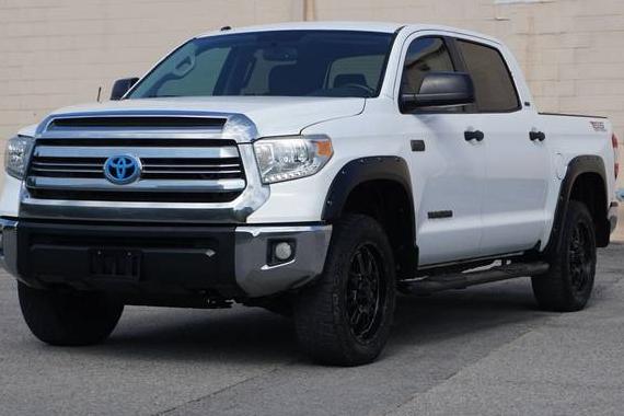 TOYOTA TUNDRA 2016 5TFDW5F14GX555242 image