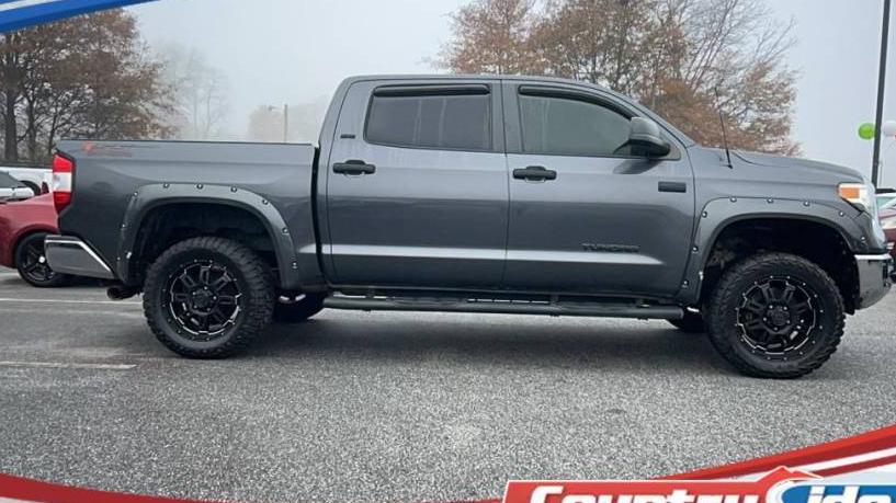 TOYOTA TUNDRA 2016 5TFDW5F11GX537720 image