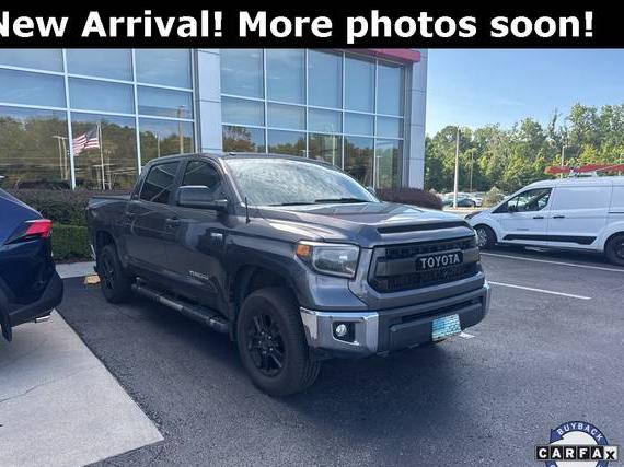 TOYOTA TUNDRA 2016 5TFDW5F12GX557636 image