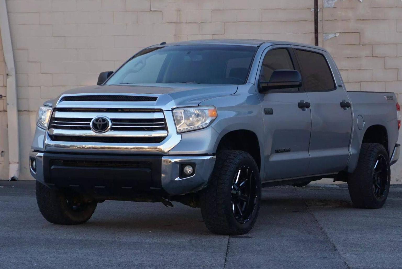 TOYOTA TUNDRA 2016 5TFDW5F18GX546950 image