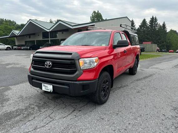 TOYOTA TUNDRA 2016 5TFUM5F10GX064642 image