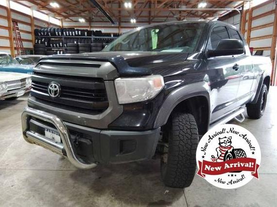 TOYOTA TUNDRA 2016 5TFUY5F15GX490718 image