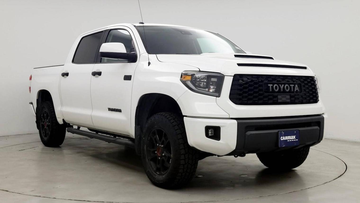 TOYOTA TUNDRA 2019 5TFDY5F19KX831708 image