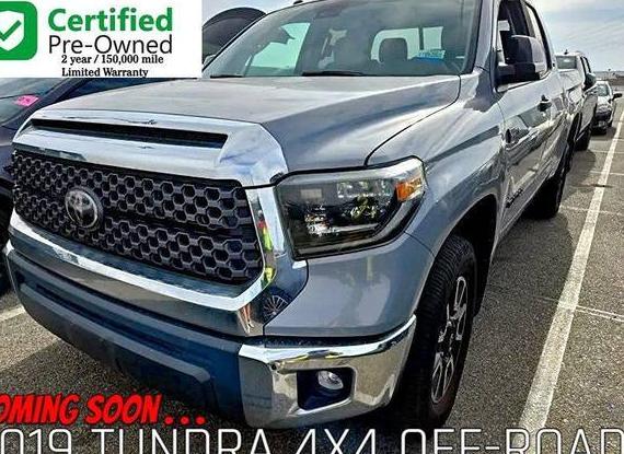 TOYOTA TUNDRA 2019 5TFUY5F18KX830775 image