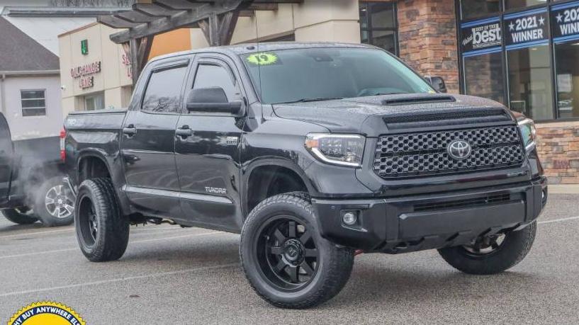 TOYOTA TUNDRA 2019 5TFDY5F18KX867972 image