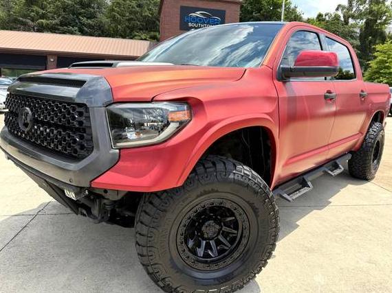 TOYOTA TUNDRA 2019 5TFDY5F11KX827927 image