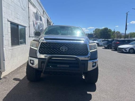TOYOTA TUNDRA 2019 5TFUY5F18KX869995 image