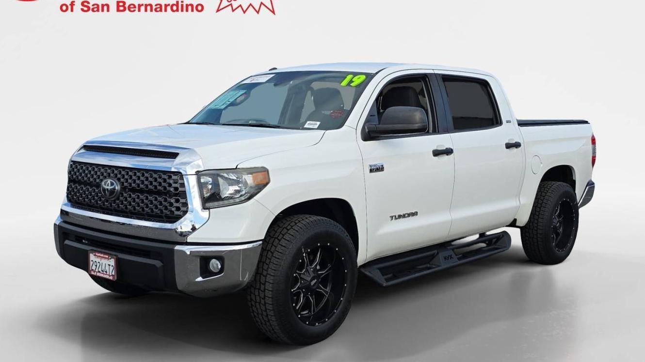 TOYOTA TUNDRA 2019 5TFEY5F13KX251522 image