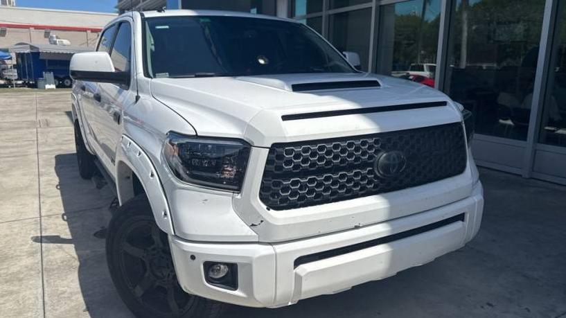 TOYOTA TUNDRA 2019 5TFDW5F12KX864958 image