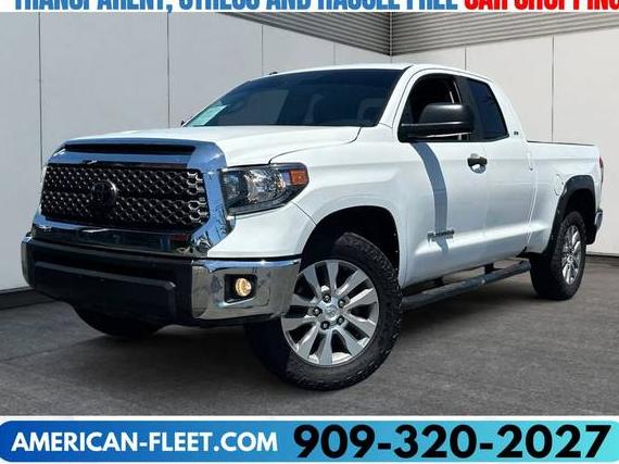 TOYOTA TUNDRA 2019 5TFUM5F10KX083992 image