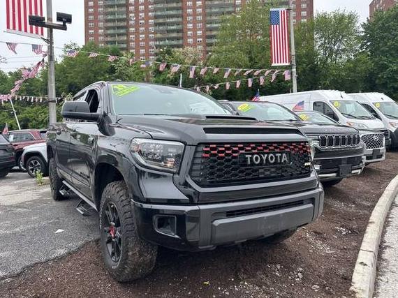 TOYOTA TUNDRA 2019 5TFDY5F13KX834684 image