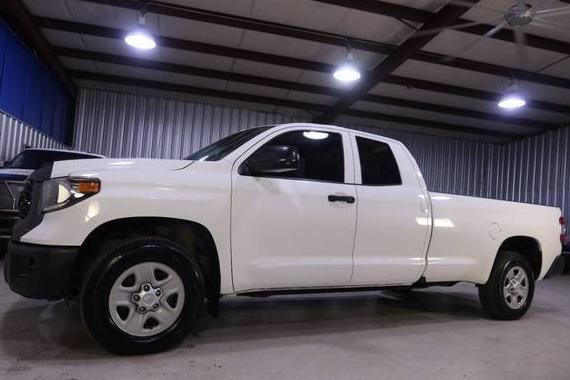 TOYOTA TUNDRA 2019 5TFCY5F16KX025336 image