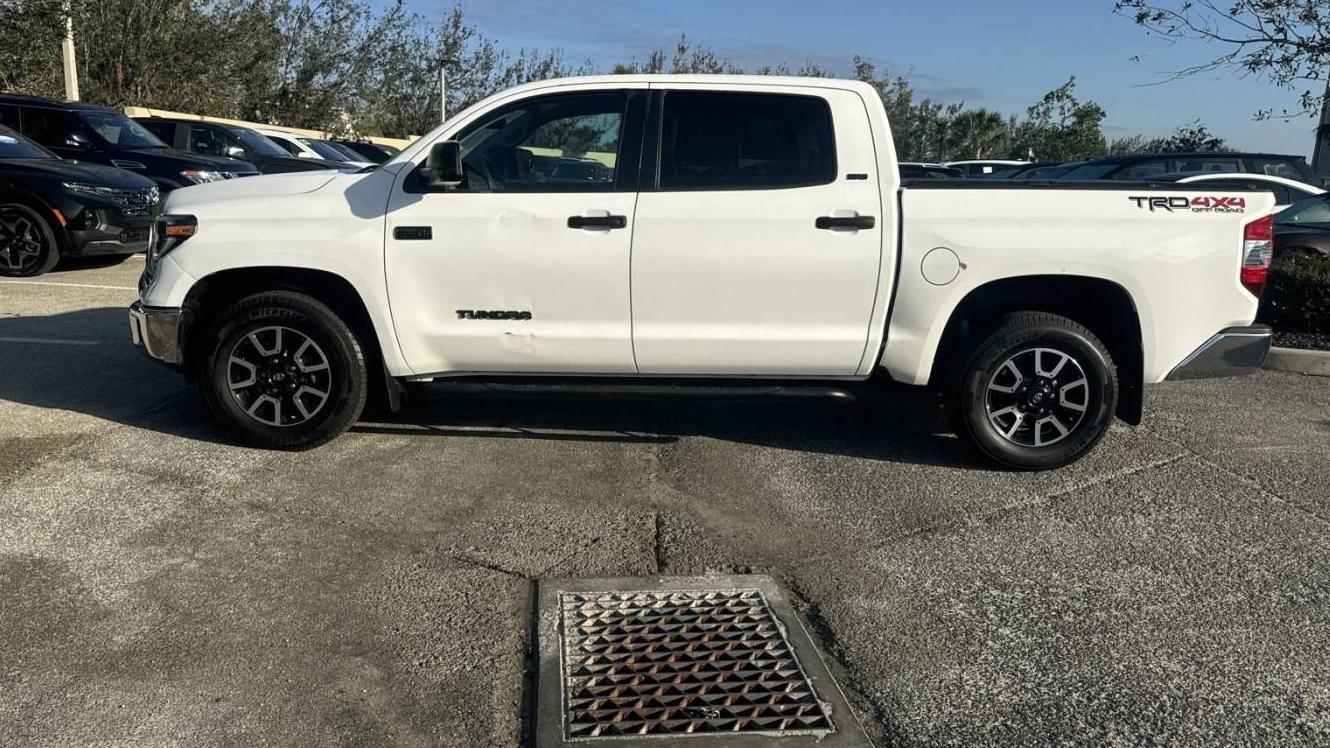 TOYOTA TUNDRA 2019 5TFDY5F16KX794584 image