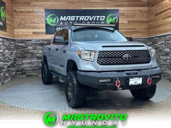 TOYOTA TUNDRA 2019 5TFDW5F12KX787735 image