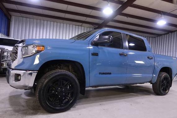 TOYOTA TUNDRA 2019 5TFDW5F14KX800100 image