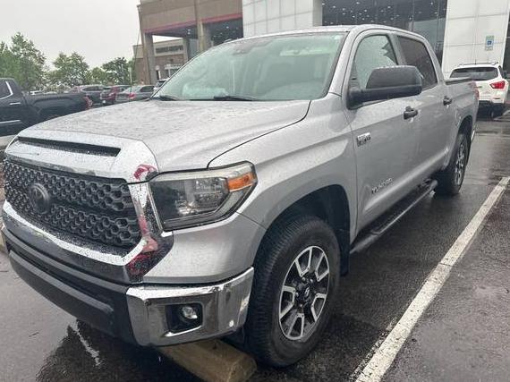 TOYOTA TUNDRA 2018 5TFDY5F11JX747719 image