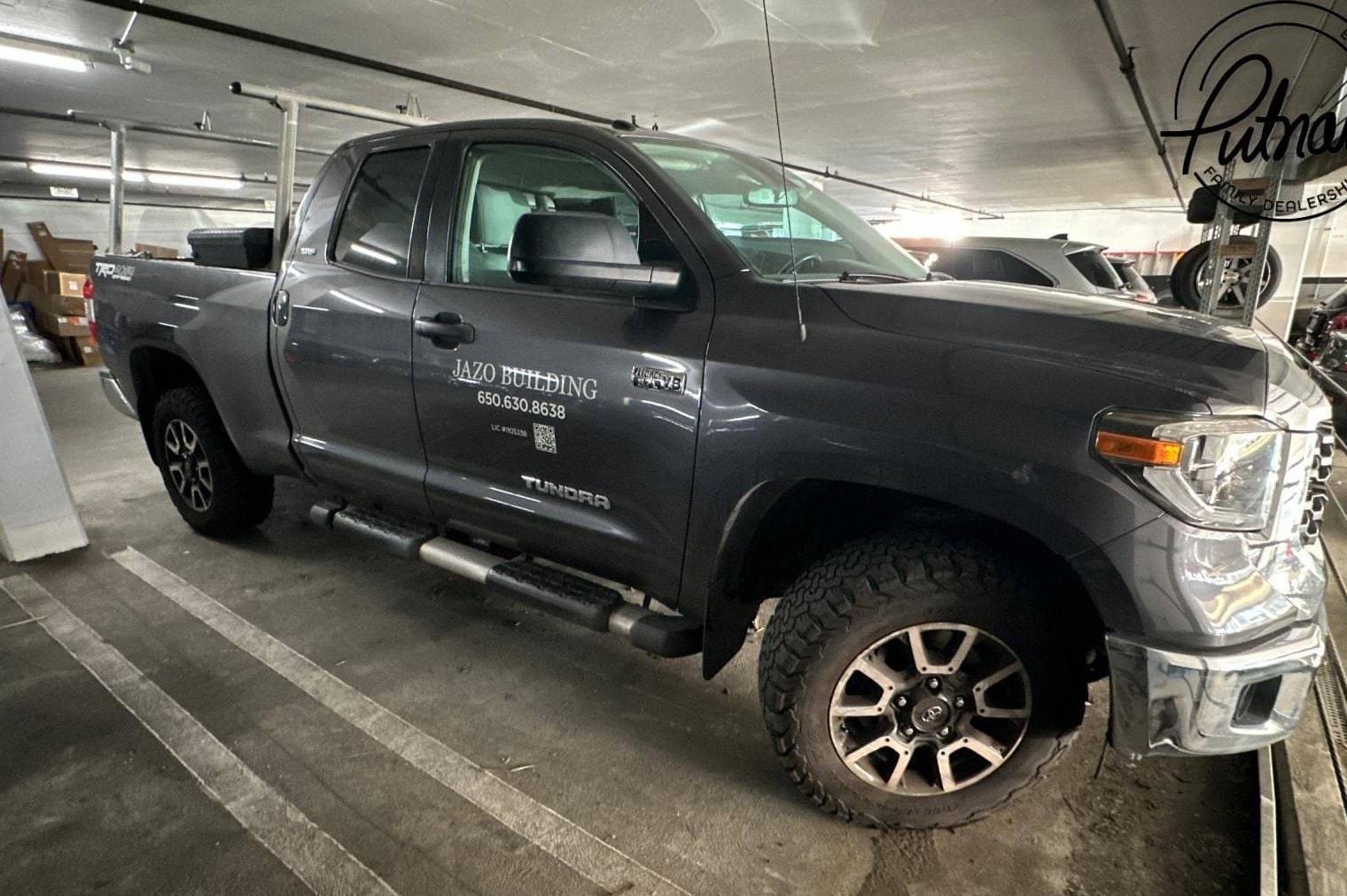 TOYOTA TUNDRA 2018 5TFUY5F11JX722707 image