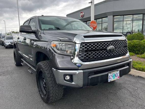 TOYOTA TUNDRA 2018 5TFDY5F12JX731786 image