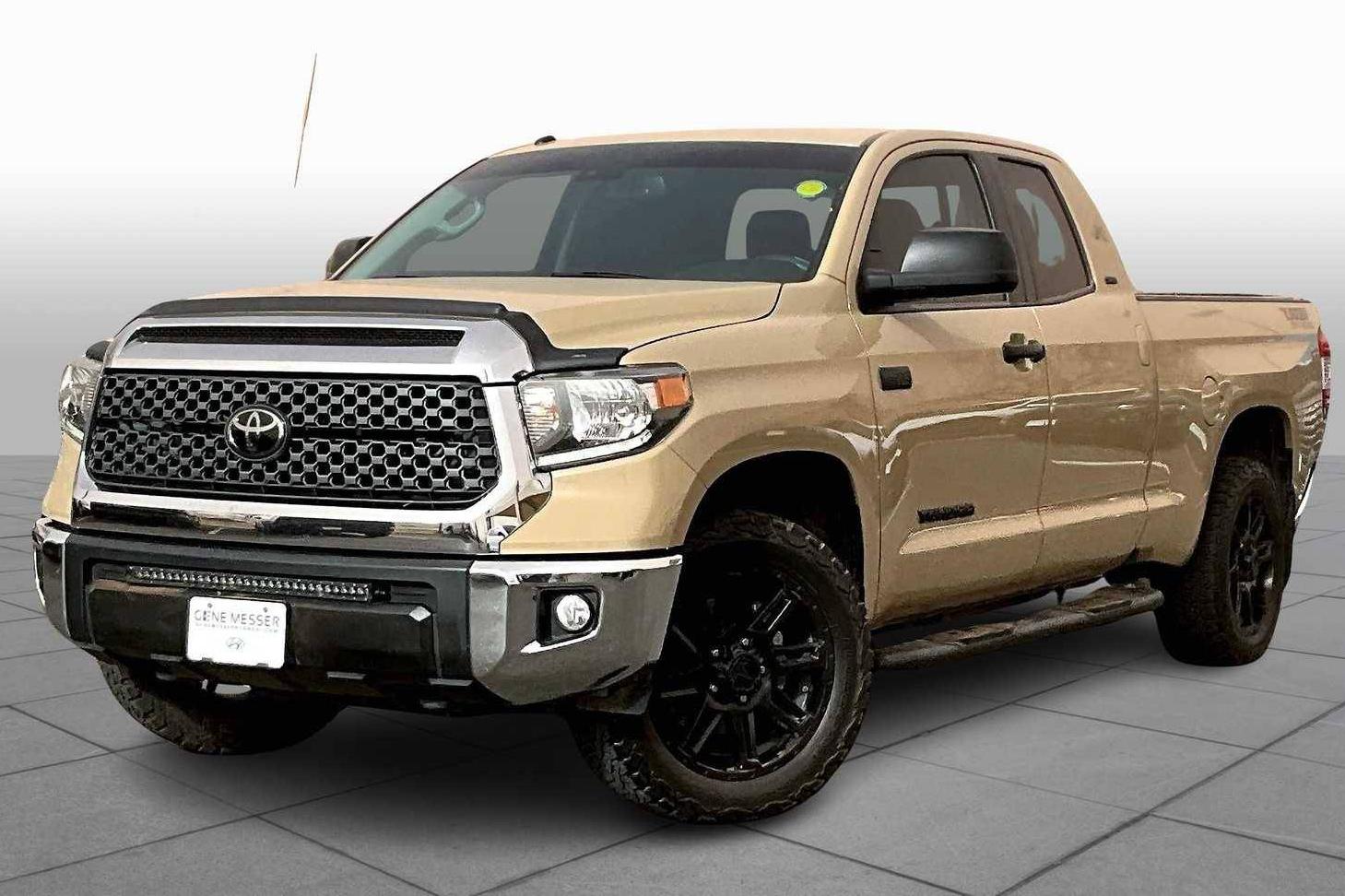 TOYOTA TUNDRA 2018 5TFUW5F19JX774091 image