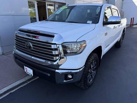 TOYOTA TUNDRA 2018 5TFHY5F19JX735660 image