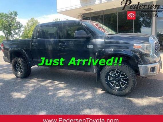 TOYOTA TUNDRA 2018 5TFDY5F18JX710280 image