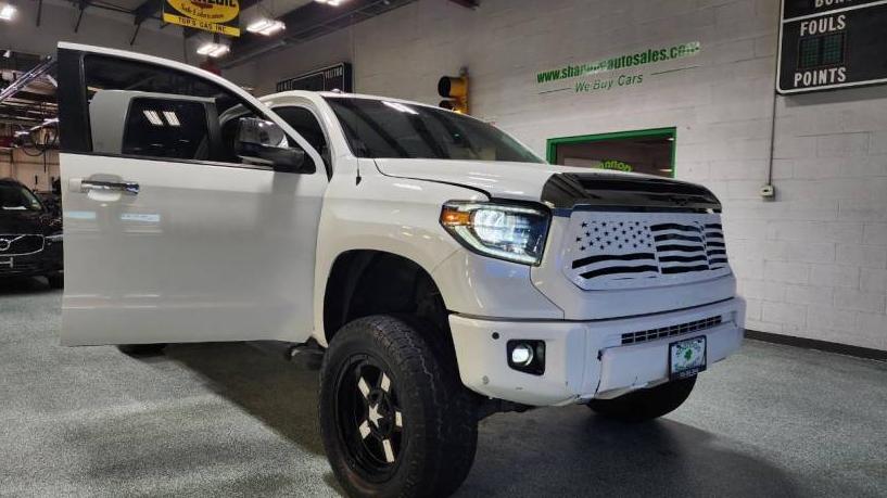 TOYOTA TUNDRA 2018 5TFBY5F18JX755114 image