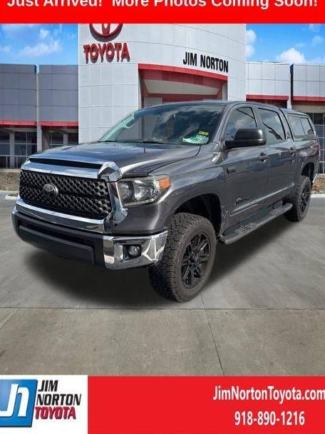 TOYOTA TUNDRA 2018 5TFDW5F18JX743625 image