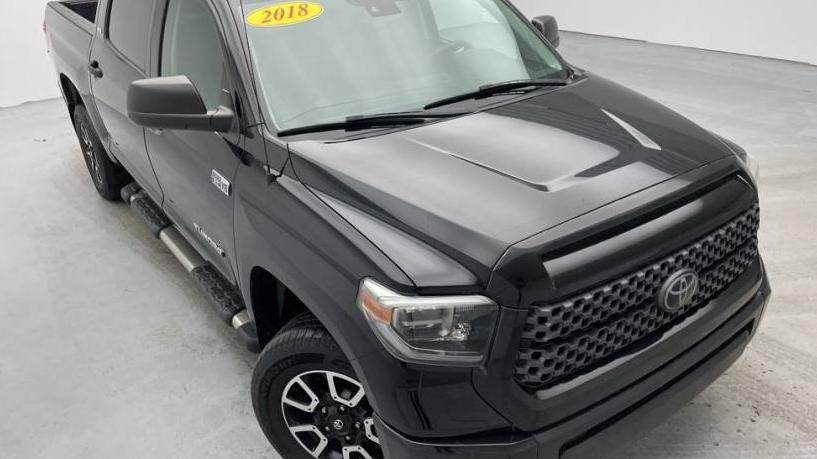 TOYOTA TUNDRA 2018 5TFDY5F12JX752346 image