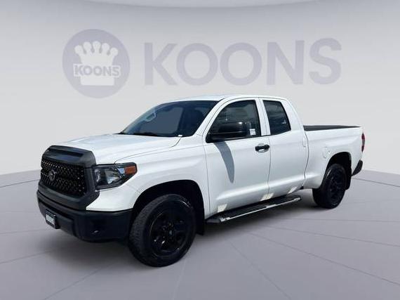 TOYOTA TUNDRA 2018 5TFUM5F17JX075791 image