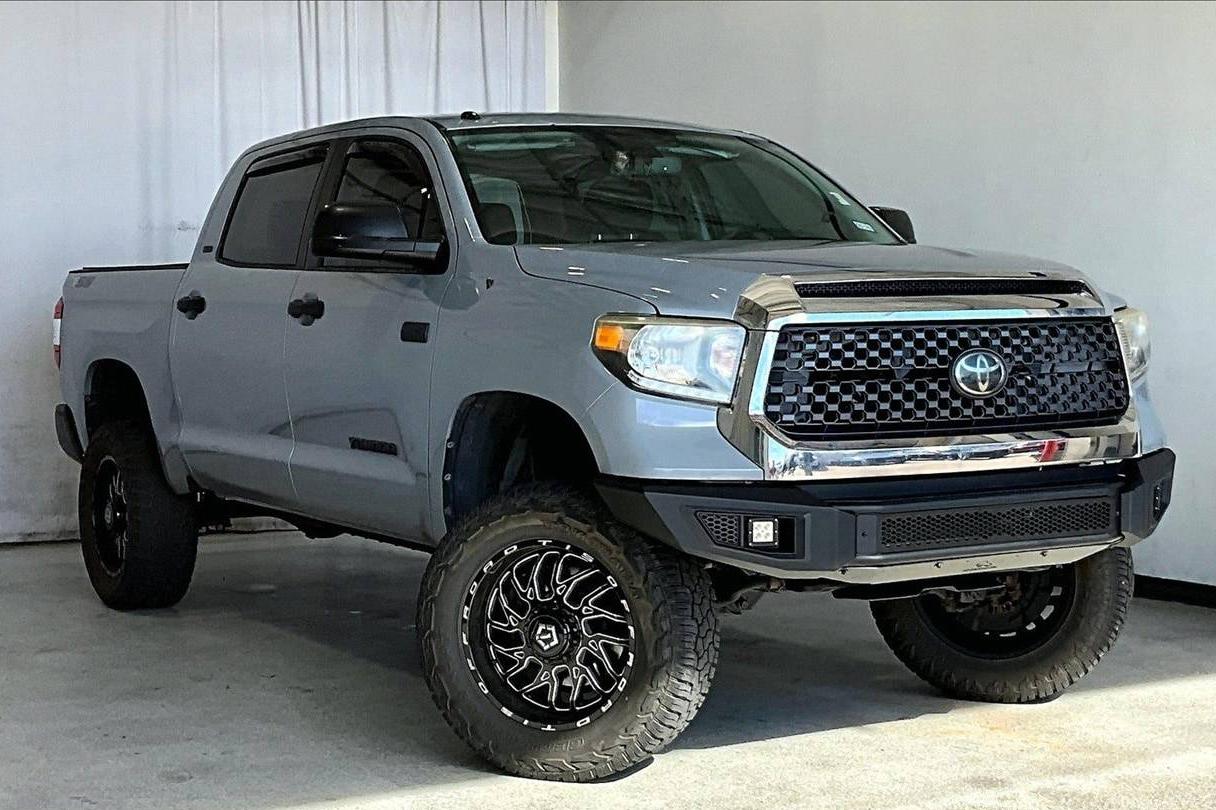 TOYOTA TUNDRA 2018 5TFEY5F17JX236486 image