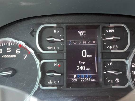 TOYOTA TUNDRA 2018 5TFDW5F14JX746960 image