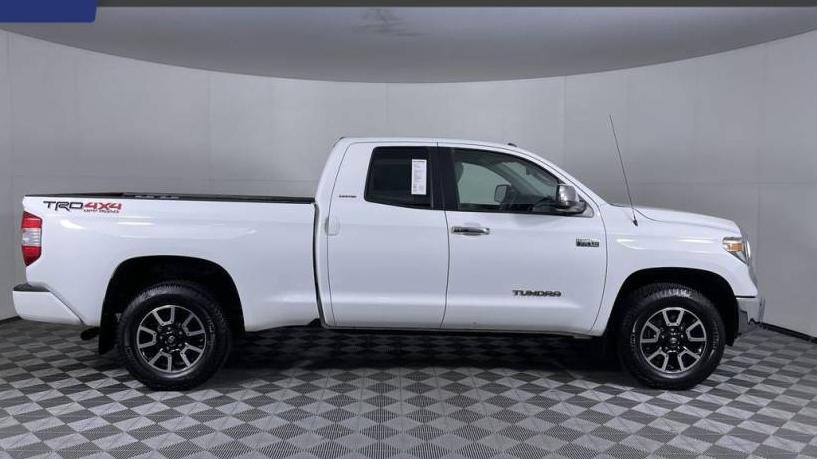 TOYOTA TUNDRA 2018 5TFBY5F10JX679856 image