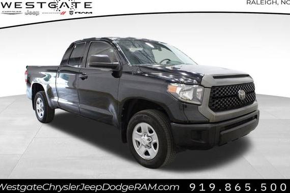 TOYOTA TUNDRA 2018 5TFUW5F10JX696414 image