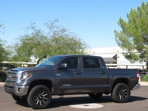 TOYOTA TUNDRA 2018 5TFDY5F19JX770522 image TOYOTA TUNDRA 2018 5TFDY5F19JX770522 image