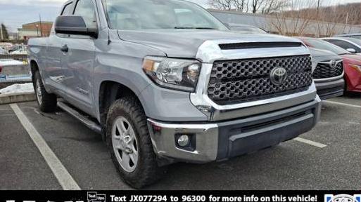 TOYOTA TUNDRA 2018 5TFUM5F13JX077294 image