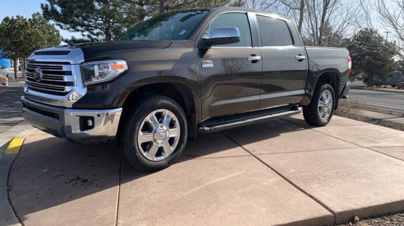 TOYOTA TUNDRA 2018 5TFAY5F13JX698817 image