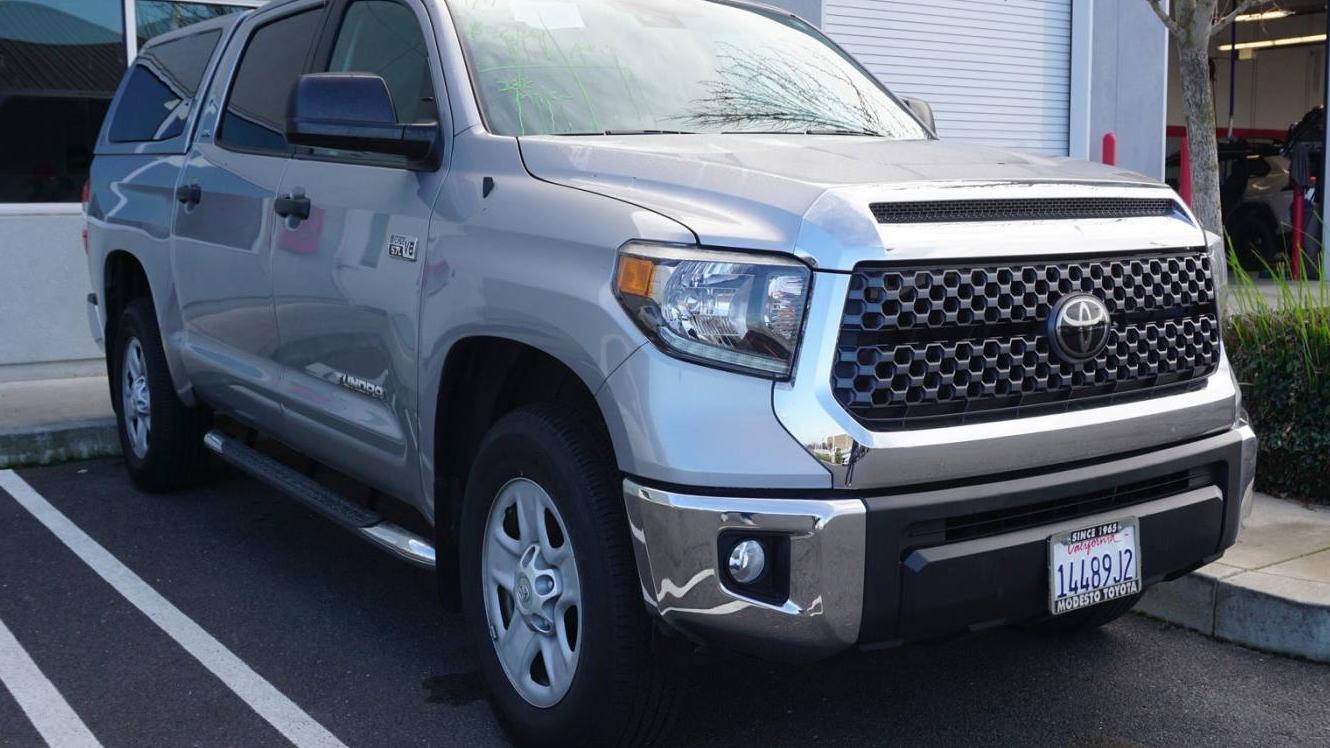 TOYOTA TUNDRA 2018 5TFEY5F10JX231324 image