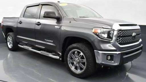 TOYOTA TUNDRA 2018 5TFDW5F16JX700739 image