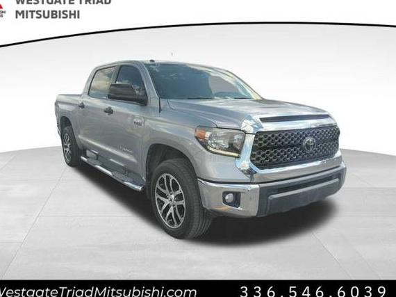 TOYOTA TUNDRA 2018 5TFDW5F10JX714183 image