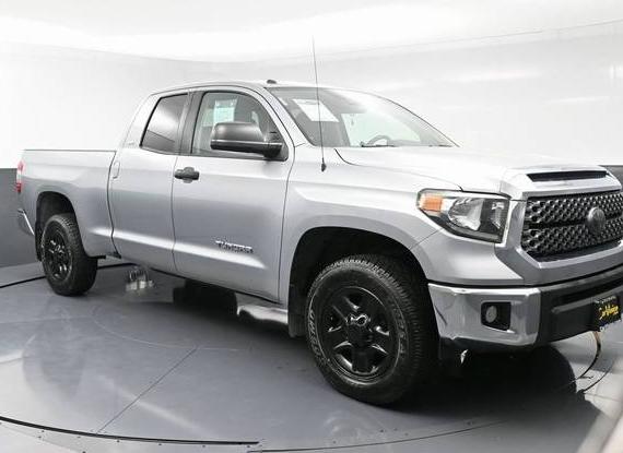 TOYOTA TUNDRA 2018 5TFUM5F19JX078918 image