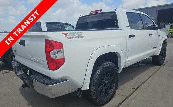 TOYOTA TUNDRA 2018 5TFDW5F10JX744087 image