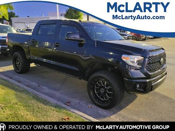 TOYOTA TUNDRA 2018 5TFAW5F17JX692329 image