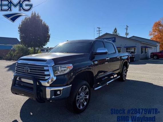 TOYOTA TUNDRA 2018 5TFHW5F18JX701411 image