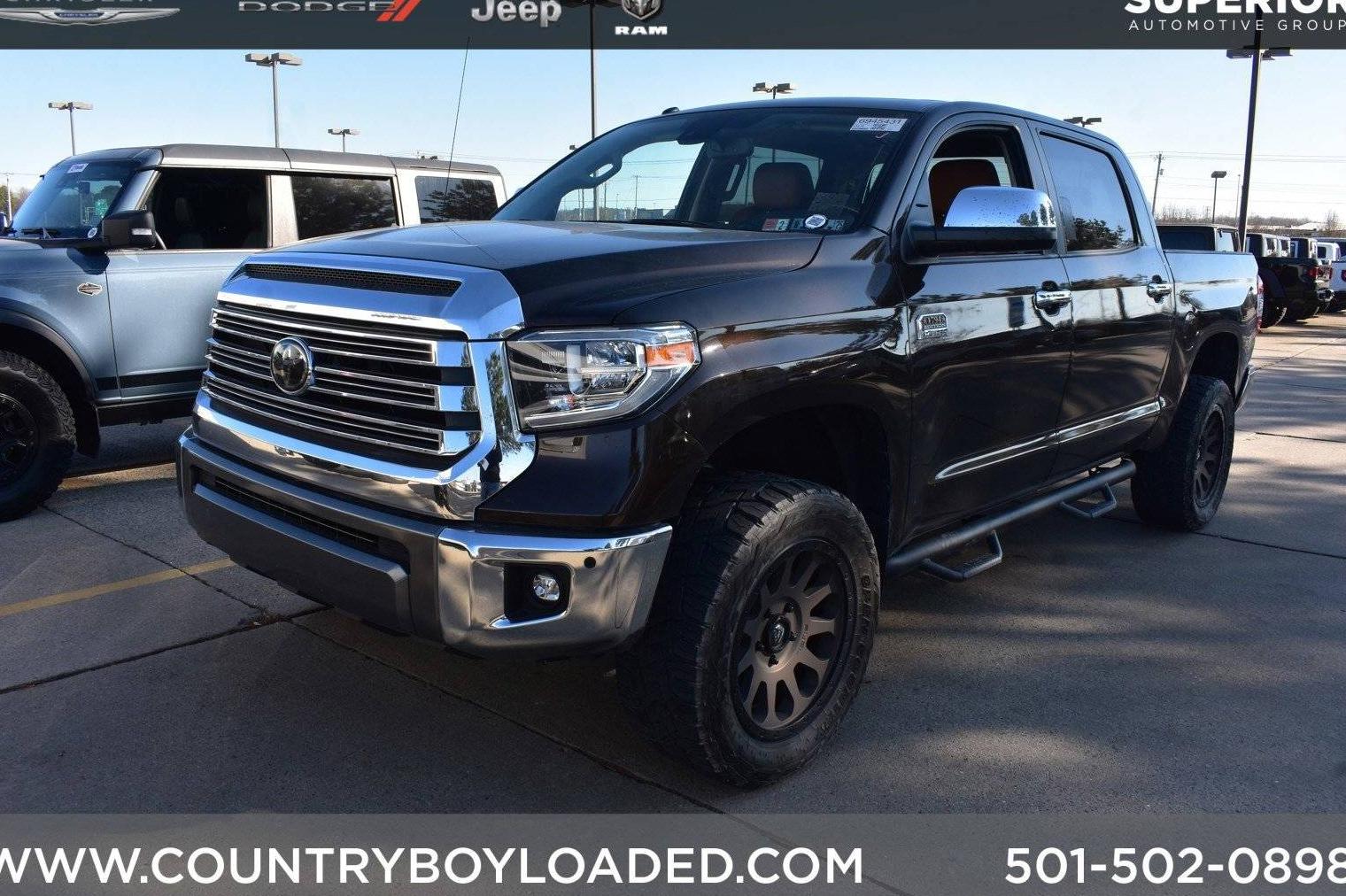 TOYOTA TUNDRA 2018 5TFAY5F11JX752003 image