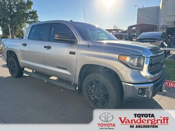 TOYOTA TUNDRA 2018 5TFDW5F14JX687831 image