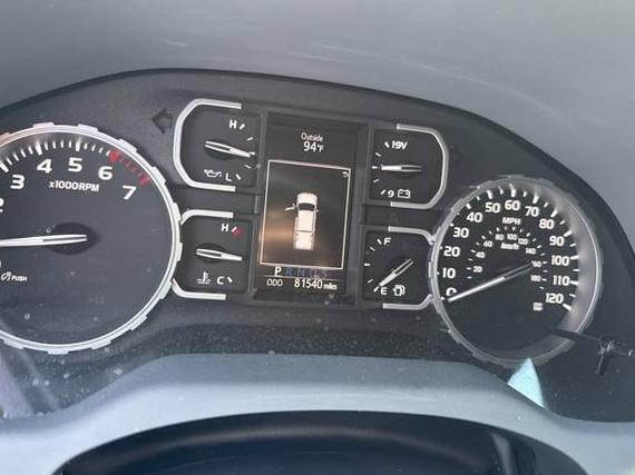 TOYOTA TUNDRA 2018 5TFEY5F14JX238647 image