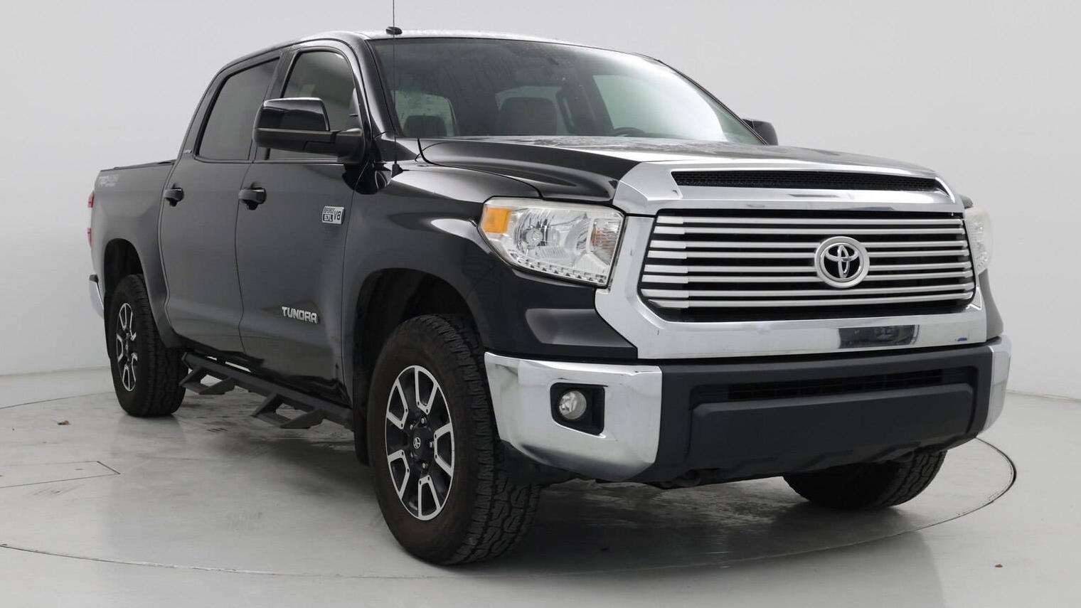 TOYOTA TUNDRA 2017 5TFHW5F10HX675896 image