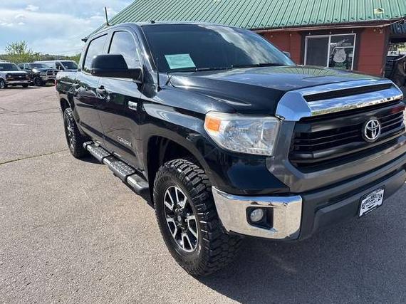 TOYOTA TUNDRA 2017 5TFDY5F15HX670346 image